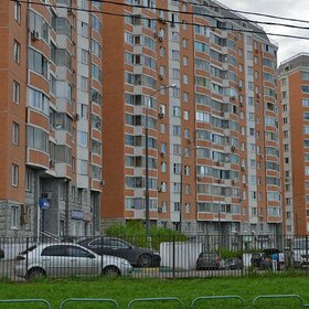Купить однокомнатную квартиру с евроремонтом у метро Парк Победы (синяя ветка) в Санкт-Петербурге и ЛО - изображение 1
