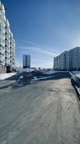 Купить квартиру с балконом на улице Маршала Конева в Москве - изображение 17