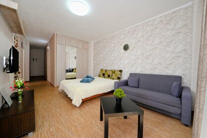 52 м², 2-комнатная квартира 2 380 ₽ в сутки - изображение 33