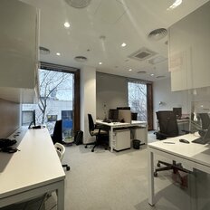 702 м², офис - изображение 1