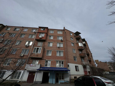 Купить квартиру с высокими потолками и на вторичном рынке в Москве - изображение 23