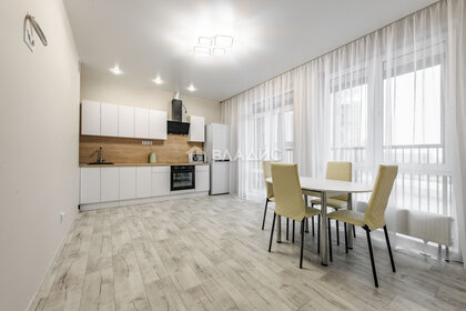 55 м², 3 комнаты 2 500 ₽ в сутки - изображение 60