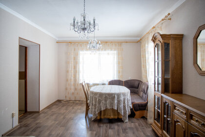 Купить двухкомнатную квартиру с парковкой в МФК Capital Towers в Москве и МО - изображение 10
