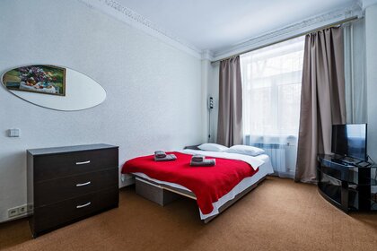 27 м², 1-комнатная квартира 3 900 ₽ в сутки - изображение 79