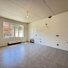 дом + 8 соток, участок - изображение 1