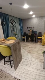 Снять квартиру с большой кухней и с парковкой в Городском округе Волжский - изображение 34