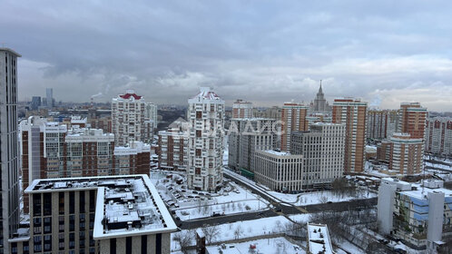 Купить трехкомнатную квартиру с дизайнерским ремонтом в районе Московский в Санкт-Петербурге и ЛО - изображение 14