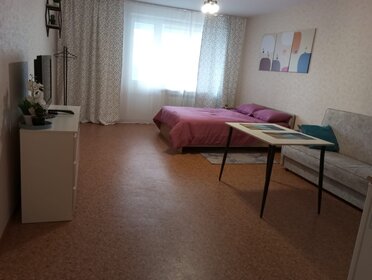 30 м², квартира-студия 1 600 ₽ в сутки - изображение 36