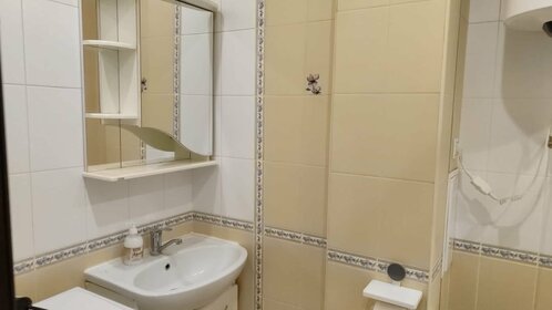 36 м², 1-комнатная квартира 2 300 ₽ в сутки - изображение 81