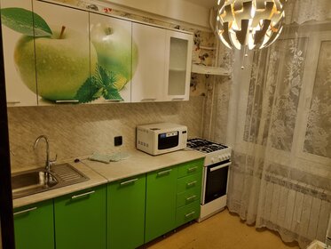 32 м², квартира-студия 1 900 ₽ в сутки - изображение 2