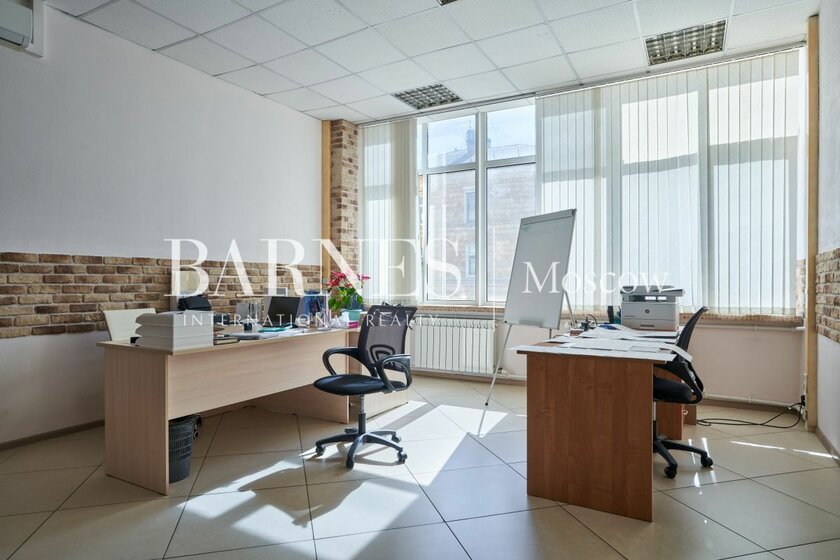 182 м², офис 455 000 ₽ в месяц - изображение 1