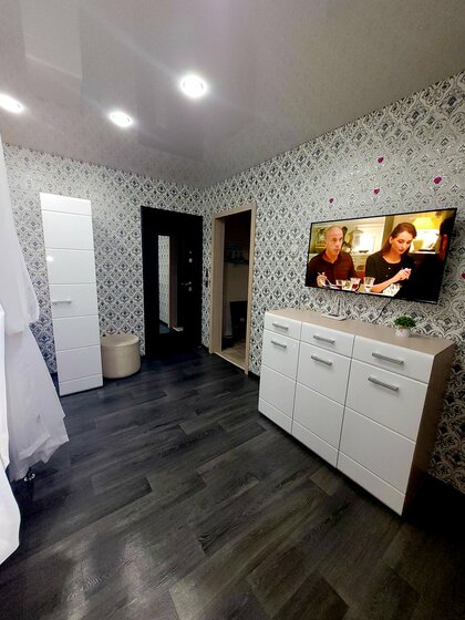 82 м², 3-комнатная квартира 2 200 ₽ в сутки - изображение 38