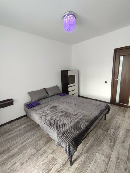 53 м², 2-комнатная квартира 2 600 ₽ в сутки - изображение 61