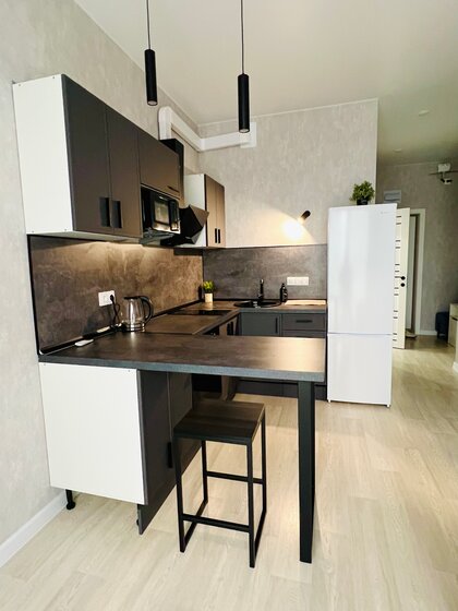 65 м², 2-комнатная квартира 2 590 ₽ в сутки - изображение 90