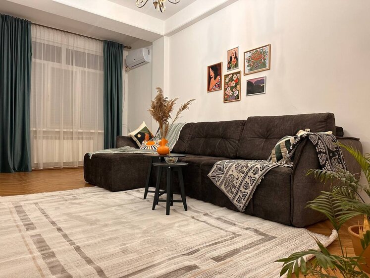 65 м², 2-комнатная квартира 2 500 ₽ в сутки - изображение 60