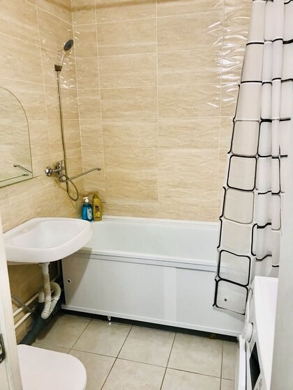 55 м², 2-комнатная квартира 2 900 ₽ в сутки - изображение 68