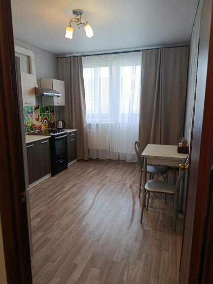 42 м², 1-комнатная квартира 3 300 ₽ в сутки - изображение 61