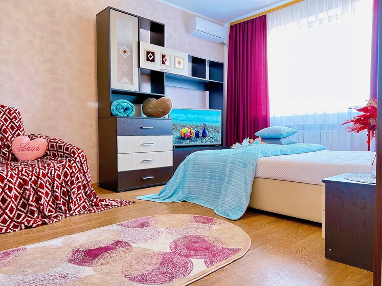 37 м², 1-комнатная квартира 1 700 ₽ в сутки - изображение 1