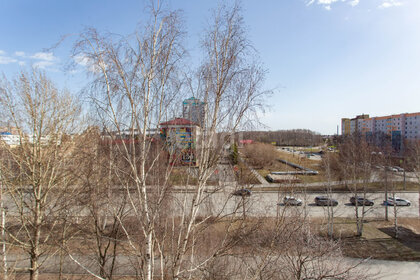 Купить трехкомнатную квартиру с парковкой в Казани - изображение 18
