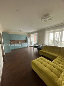 Купить квартиру с балконом на улице Петербургская в Казани - изображение 2