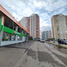 560 м², торговое помещение - изображение 1