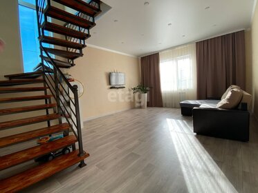 42 м², 1-комнатная квартира 1 800 ₽ в сутки - изображение 11