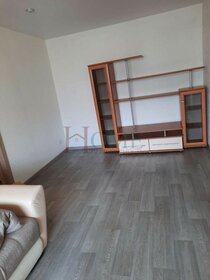 Купить квартиру с дизайнерским ремонтом в Городском округе Ухта - изображение 3