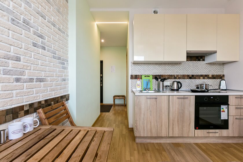 Снять (посуточно) 1-комнатную квартиру 42 м² по адресу деревня ...