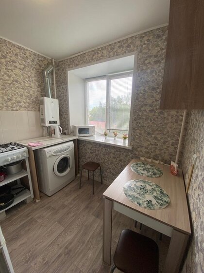 45 м², 2-комнатная квартира 2 500 ₽ в сутки - изображение 57