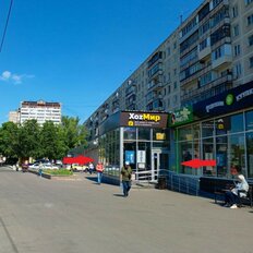 180 м², торговое помещение - изображение 1