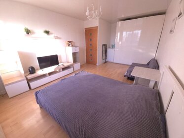 35 м², 1-комнатная квартира 2 500 ₽ в сутки - изображение 96