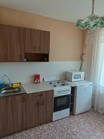 45 м², 1-комнатная квартира 1 700 ₽ в сутки - изображение 57