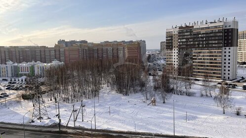 Купить квартиру с европланировкой (с кухней-гостиной) на улице Дзержинского в Воронеже - изображение 35