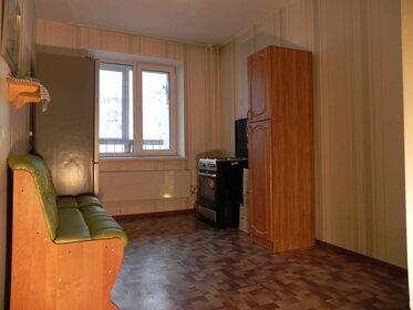 Купить квартиру-студию с дизайнерским ремонтом в районе Царицыно в Москве и МО - изображение 40