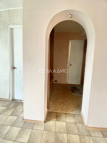 Купить двухкомнатную квартиру с высокими потолками на улице Карпинского в Перми - изображение 23