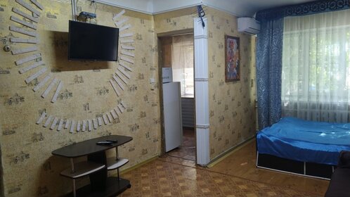 33 м², 1-комнатная квартира 2 200 ₽ в сутки - изображение 42