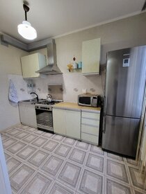 58 м², 2-комнатная квартира 2 300 ₽ в сутки - изображение 71