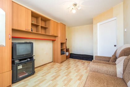 45 м², 1-комнатная квартира 2 200 ₽ в сутки - изображение 50