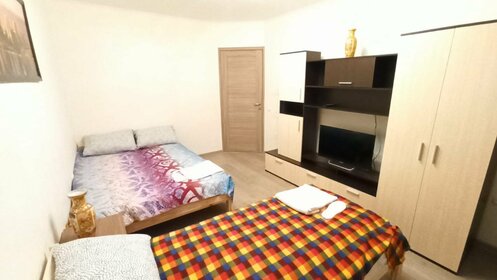 45 м², 2-комнатная квартира 2 500 ₽ в сутки - изображение 77