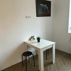 Квартира 42 м², 1-комнатная - изображение 1