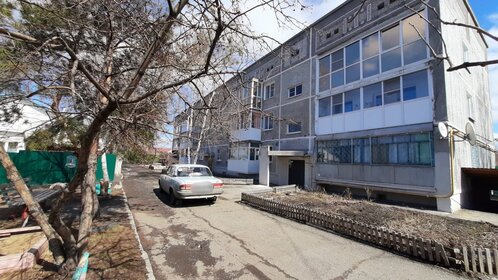Купить трехкомнатную квартиру с раздельным санузлом на улице Лососинское шоссе в Петрозаводске - изображение 2