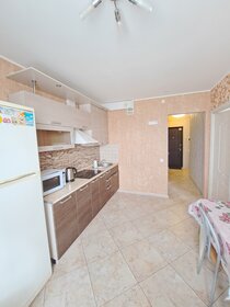 80 м², 3-комнатная квартира 4 200 ₽ в сутки - изображение 83