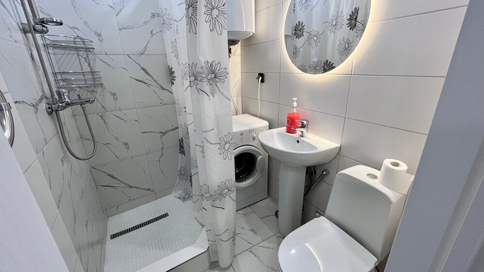 35 м², 1-комнатная квартира 2 500 ₽ в сутки - изображение 1