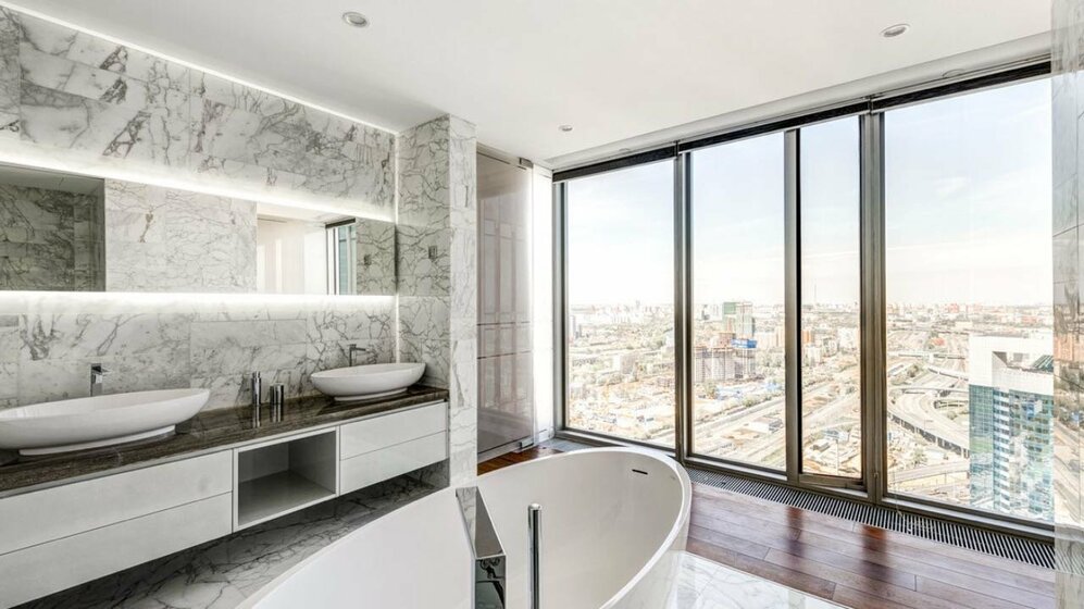 170 м², 3-комнатные апартаменты 500 000 ₽ в месяц - изображение 97