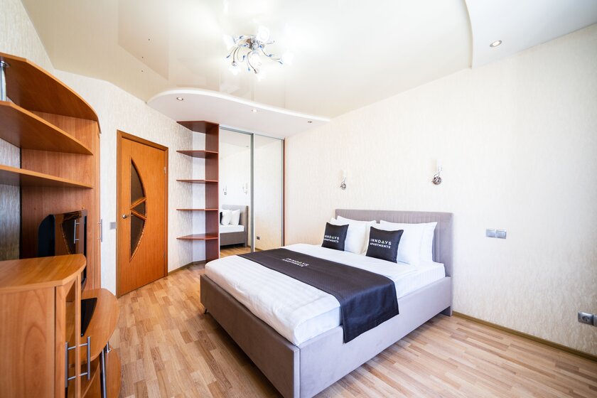 70 м², 2-комнатная квартира 2 450 ₽ в сутки - изображение 94