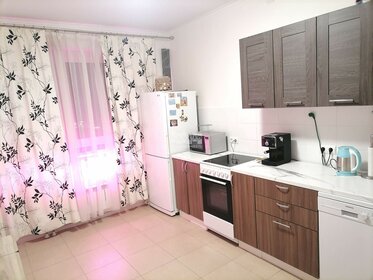 32 м², 1-комнатная квартира 2 300 ₽ в сутки - изображение 53