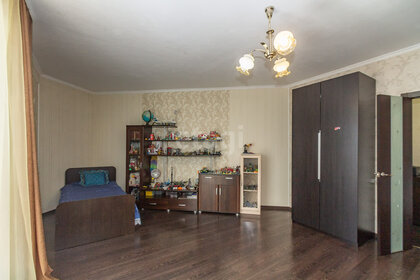 Купить однокомнатную квартиру в Омске - изображение 24