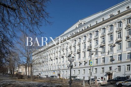 Купить квартиру в кирпичном доме на улице Краснобогатырская в Москве - изображение 1