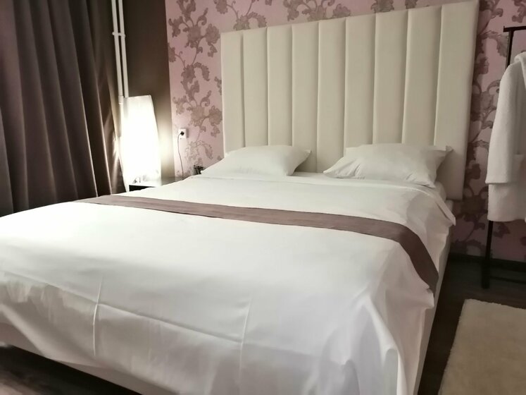 45 м², 1-комнатная квартира 2 000 ₽ в сутки - изображение 42