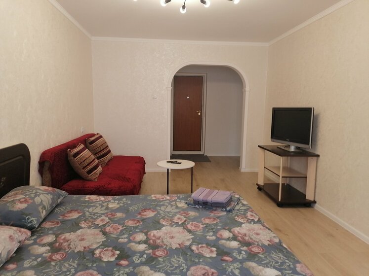 43 м², 1-комнатная квартира 1 700 ₽ в сутки - изображение 47